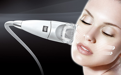 フェイシャルケアの施術